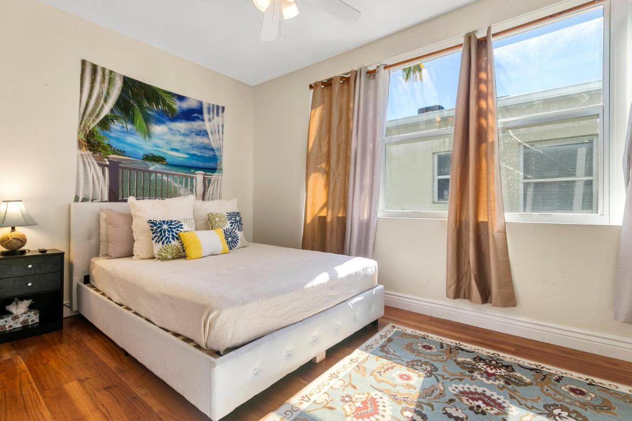 Two Bedroom Two Bath Apartment 2 Block To Beach Miami Beach Exterior foto